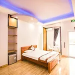 Sunny Hotel