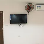 B Stay Hotel