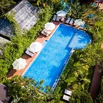 La Casa Resort