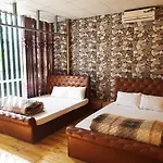 Long Hotel