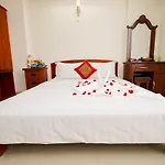 Nguyen Ha Hotel