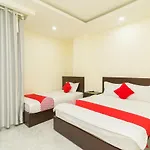 Oyo 176 374 Hotel