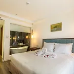 Adaline Hotel And Suite