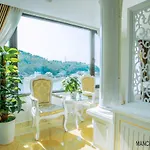 Manchester Hotel Ha Long