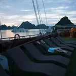 Oriental Sails Cruise