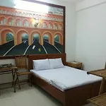 My Van Hotel