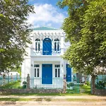 Christina\'S Nha Trang - Santorini Villa