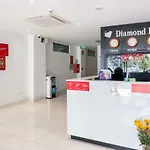 Oyo 284 Diamond Hotel