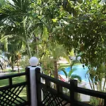 Sunshine Beach Resort