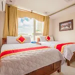 Aris Hotel
