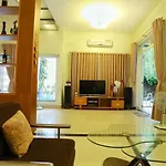 Rio F1 Homestay