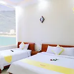 Hoang Yen Canary Hotel