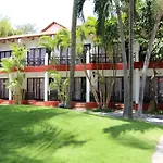 Sunshine Beach Resort