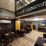 Splendid Star Grand Hotel And Spa