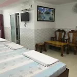 Gold Hotel