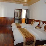 7S Hotel Lena Dalat