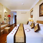 Hanoi House Hostel & Travel