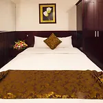 Azura Hotel