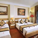Hanoi House Hostel & Travel
