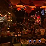 Joe\'S Cafe & Garden Resort