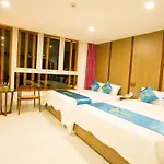 Que Huong Hotel