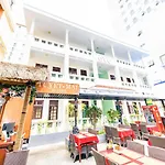 Oyo 381 Tuyet Mai Hotel