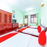 Oyo 381 Tuyet Mai Hotel