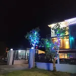 Latte Motel