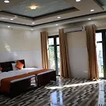 Hồng Hạc Hotel