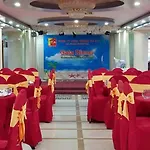 Khách Sạn Long Tỵ