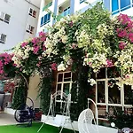 Hai Tien Plaza Hotel