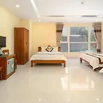 Dam Phuc Hotel