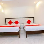 OYO 597 Khách Sạn Chiêu Dương