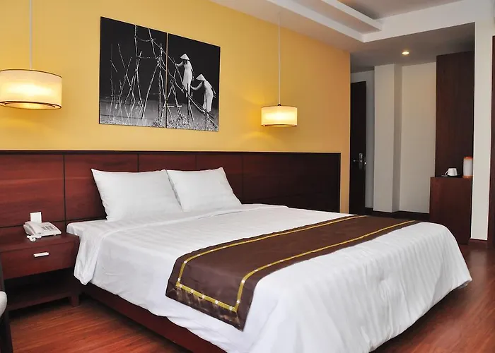 Golden Summer Hotel