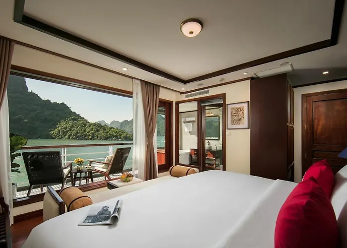 Heritage Cruises Binh Chuan Cat Ba Archipelago