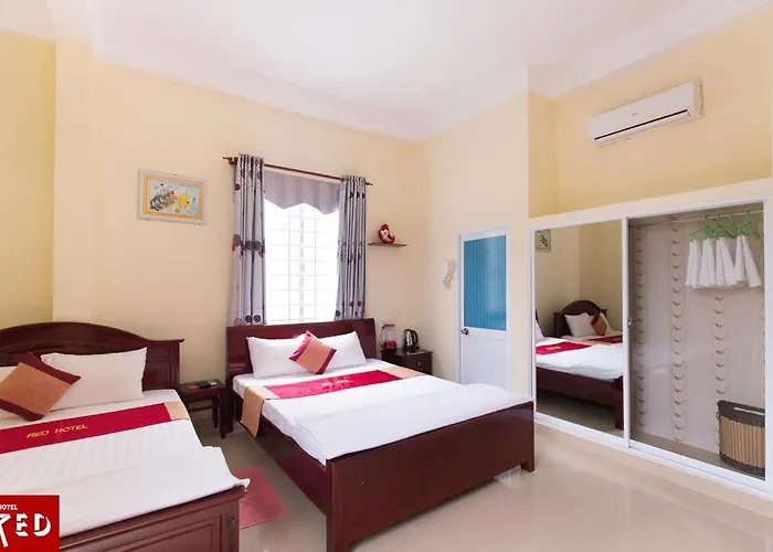 Red Hotel