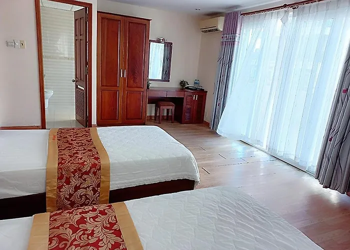 Begonia Hotel