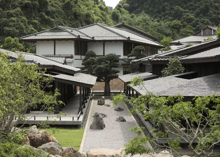 Yoko Onsen Quang Hanh