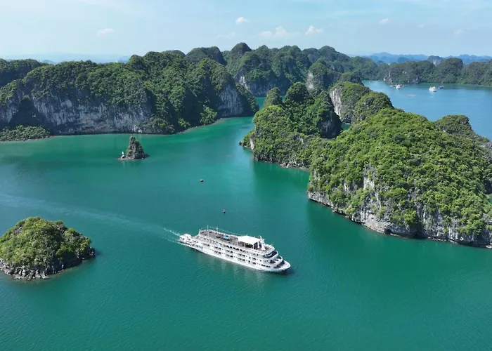 Du thuyền Paradise Grand Vịnh Lan Hạ