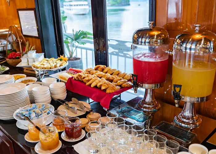 Hera Grand Lux Cruise On Ha Long Bay