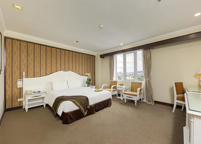 Chalcedony Grand Hotel