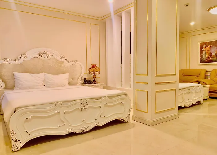 Tuyet Son Hotel