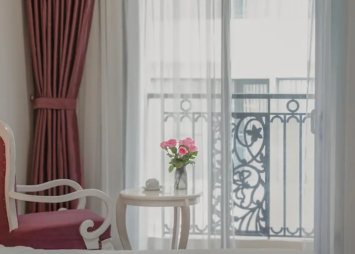 Bonjour Nha Trang Hotel