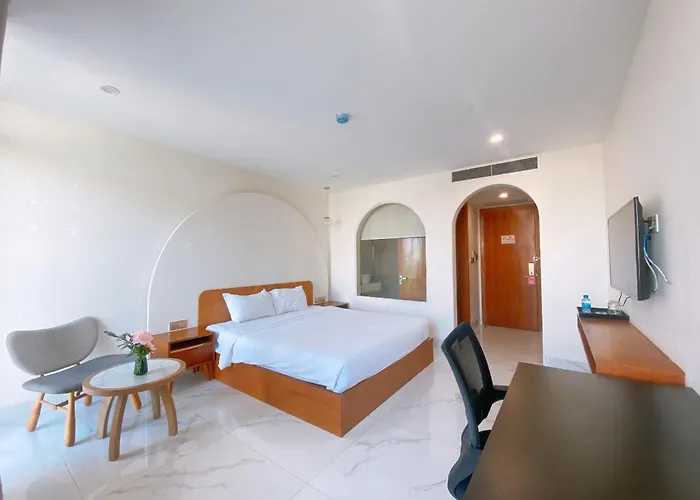 Maple Suite Hotel & Apartment