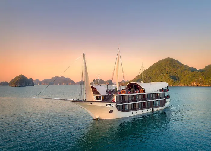 Sena Cruises - Wonder On Lan Ha Bay