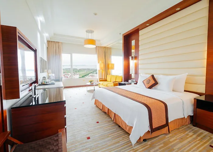 Royal Halong Hotel
