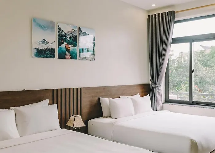 Tam Coc Harbor View Hotel & Travel