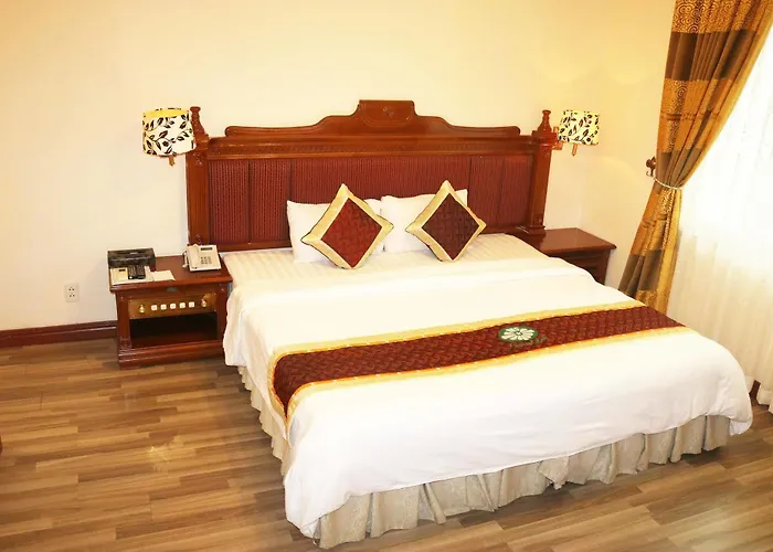 Central Hotel