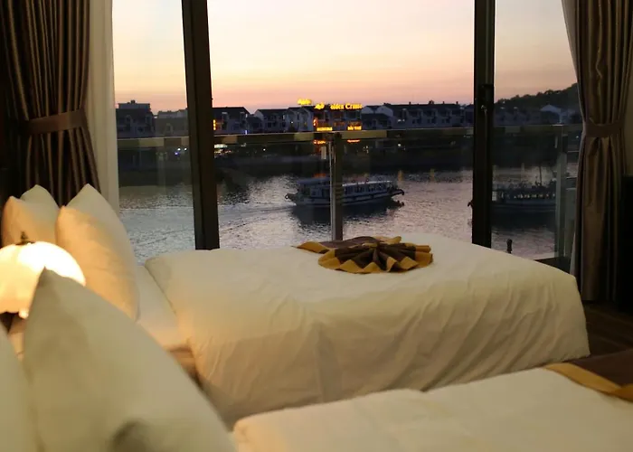 Moc Tra Hotel Tuan Chau Ha Long