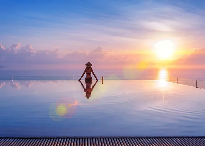 Balcona Hotel Da Nang